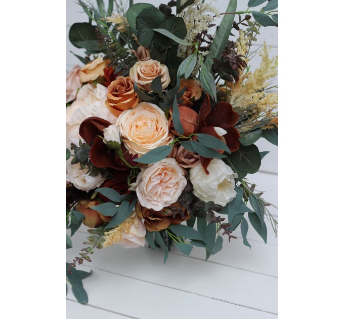 Wedding bouquets in rust brown ivory colors. Bridal bouquet. Boho wedding. Cascading bouquet. Faux bouquet. Bridesmaid bouquet. 0019