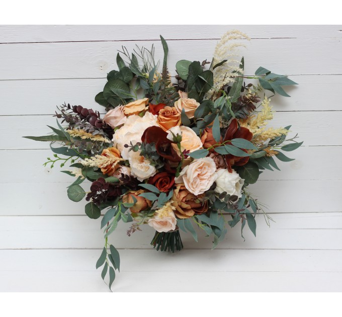Wedding bouquets in rust brown ivory colors. Bridal bouquet. Boho wedding. Cascading bouquet. Faux bouquet. Bridesmaid bouquet. 0019