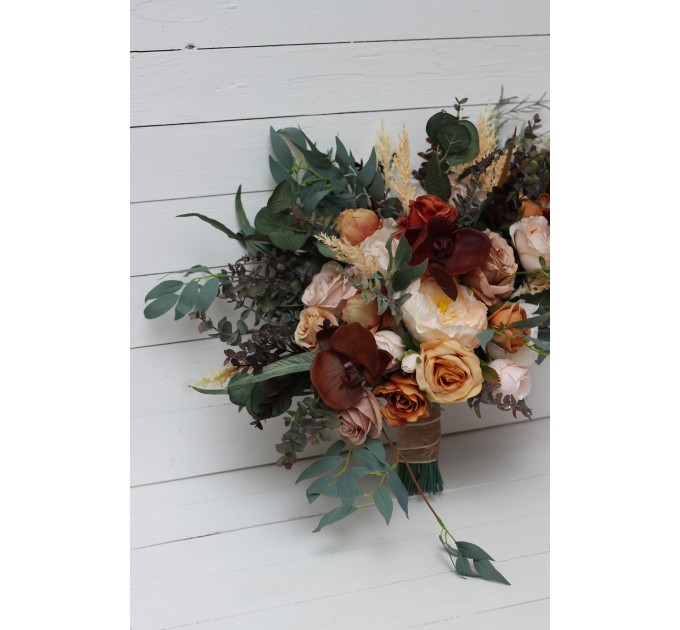 Wedding bouquets in rust brown ivory colors. Bridal bouquet. Boho wedding. Cascading bouquet. Faux bouquet. Bridesmaid bouquet. 0019