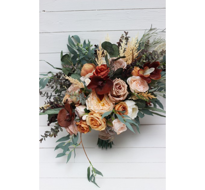 Wedding bouquets in rust brown ivory colors. Bridal bouquet. Boho wedding. Cascading bouquet. Faux bouquet. Bridesmaid bouquet. 0019
