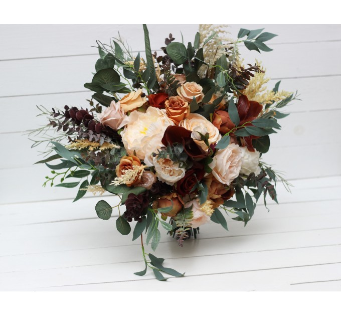 Wedding bouquets in rust brown ivory colors. Bridal bouquet. Boho wedding. Cascading bouquet. Faux bouquet. Bridesmaid bouquet. 0019