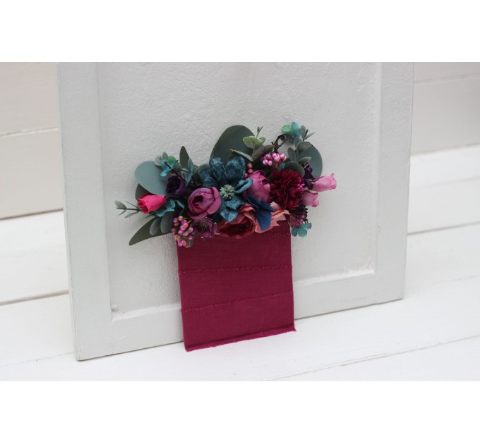 Pocket boutonniere in emerald green purple magenta teal color scheme. Jewl-tone wedding. Flower accessories. 5055