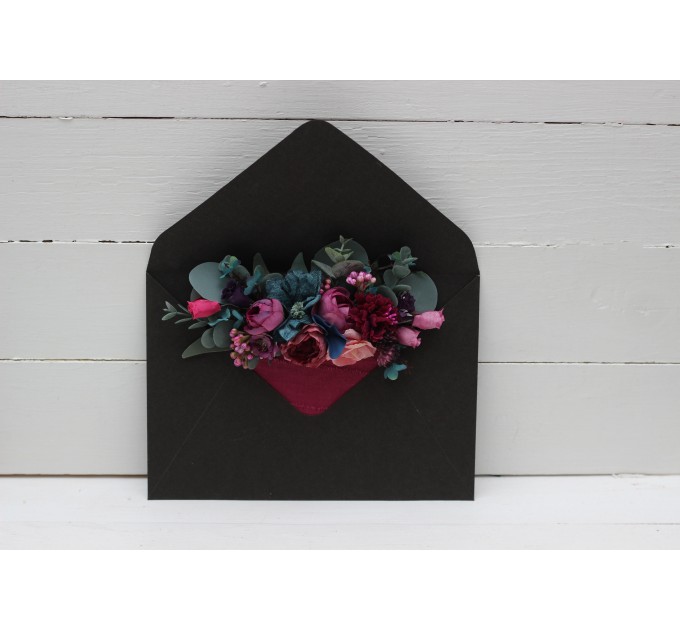 Pocket boutonniere in emerald green purple magenta teal color scheme. Jewl-tone wedding. Flower accessories. 5055