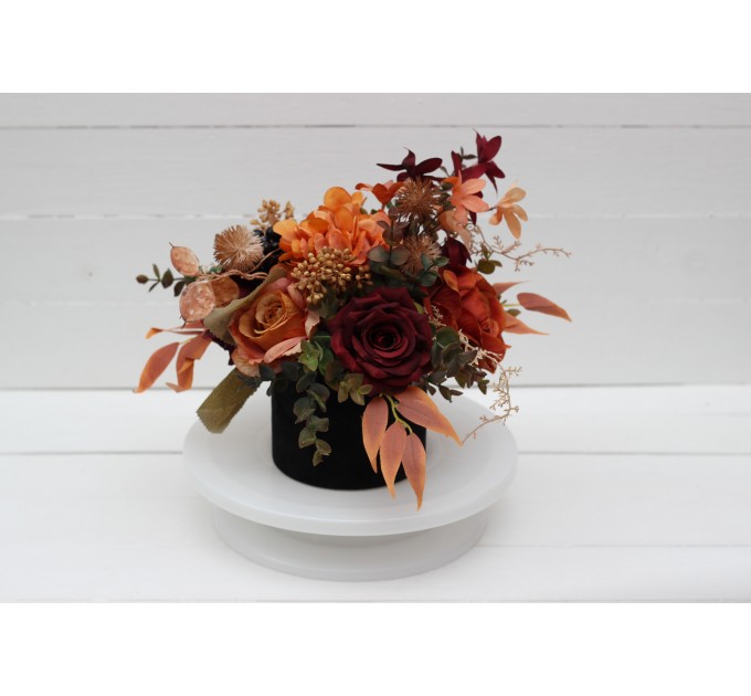 Burgundy black rust centerpiece. Table decor. Wedding flowers in box. 5191