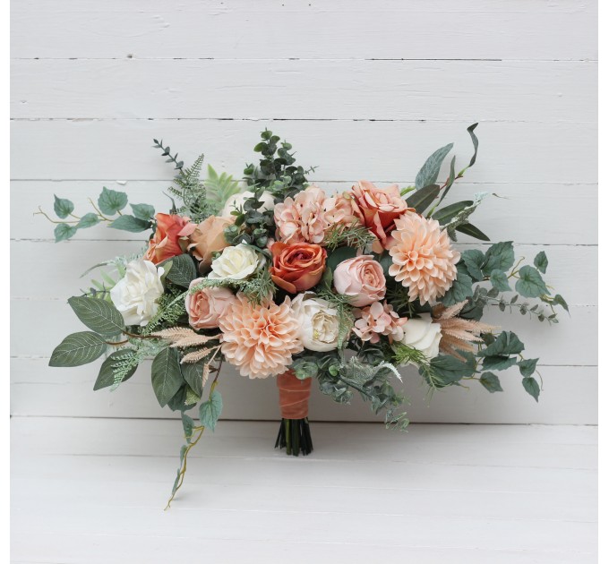 Wedding bouquets in peach cream colors. Bridal bouquet. Dahlia bouquet. Cascading bouquet Faux bouquet. Bridesmaid bouquet. 5190