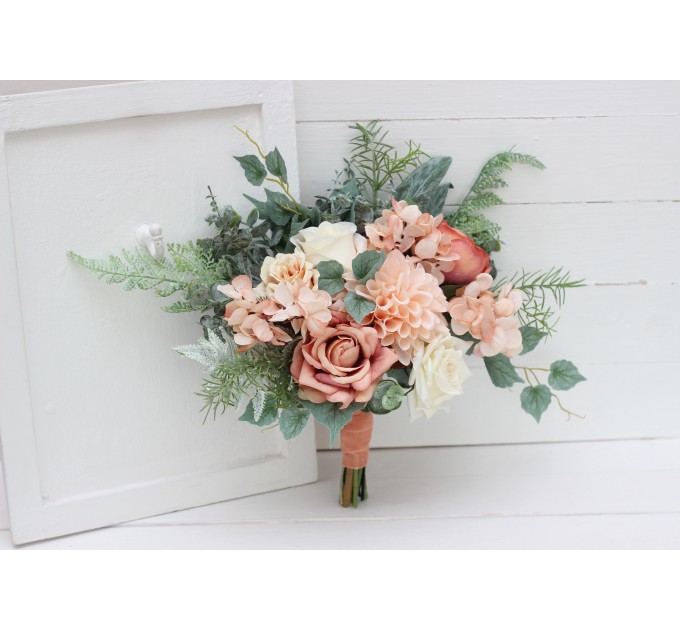 Wedding bouquets in peach cream colors. Bridal bouquet. Dahlia bouquet. Cascading bouquet Faux bouquet. Bridesmaid bouquet. 5190