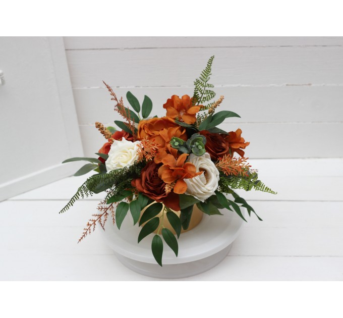 Burnt orange ivory rust emerald green centerpiece. Table decor. Wedding flowers in box. 5201