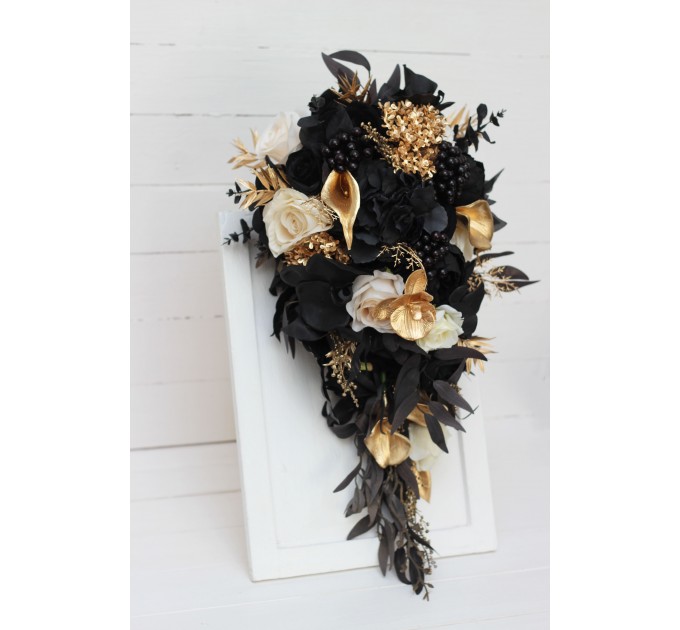 Ivory, Black, and Gold Wedding Bouquets – Gothic & Moody Bridal Designs