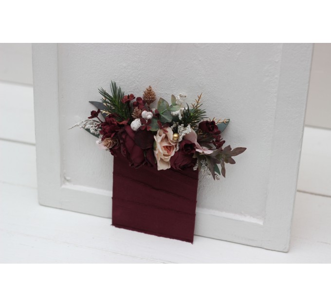 Pocket boutonniere in burgundy blush pink gold color scheme. Flower accessories. Winter wedding. 5214