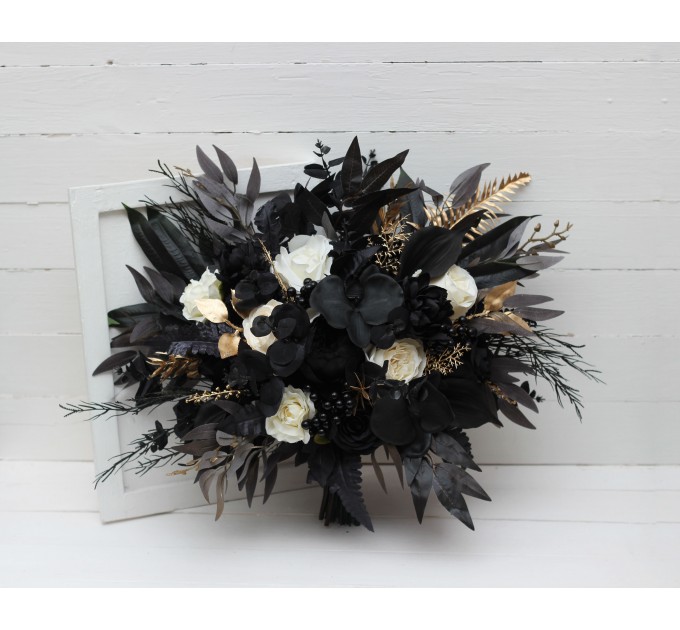 Ivory, Black, and Gold Wedding Bouquets – Gothic & Moody Bridal Designs