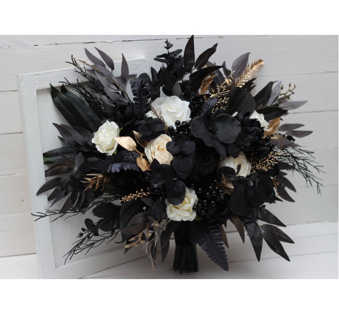 Ivory, Black, and Gold Wedding Bouquets – Gothic & Moody Bridal Designs