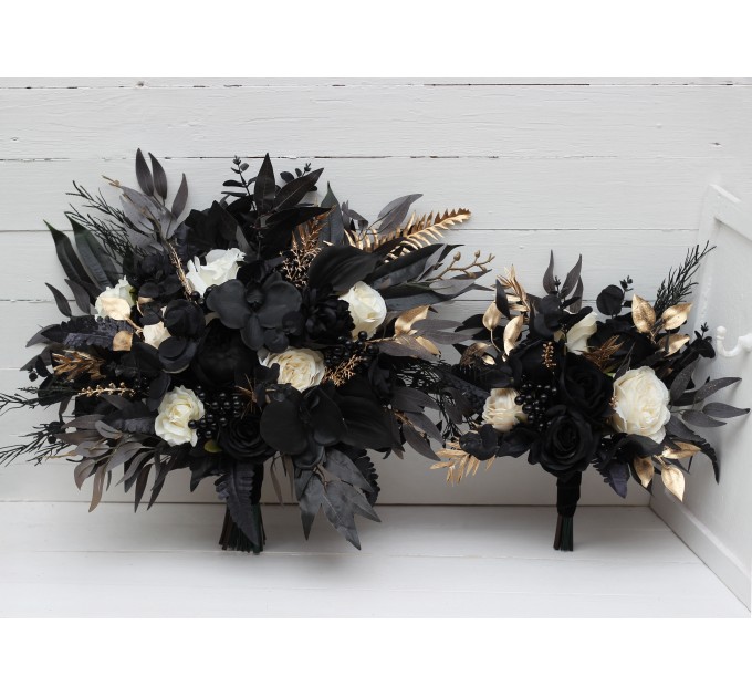 Ivory, Black, and Gold Wedding Bouquets – Gothic & Moody Bridal Designs