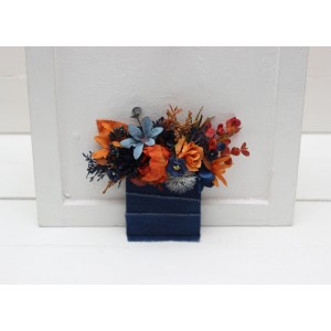 Pocket boutonniere in navy blue rust color scheme. Flower accessories. Square flowers. 5219