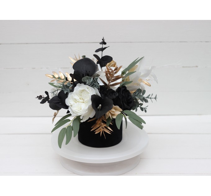 White black gold centerpiece. Table decor. Wedding flowers in box. 5065