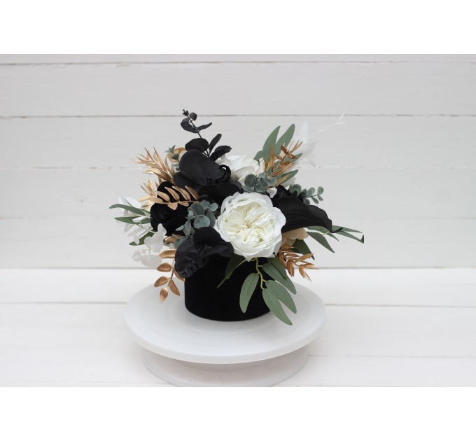 White black gold centerpiece. Table decor. Wedding flowers in box. 5065