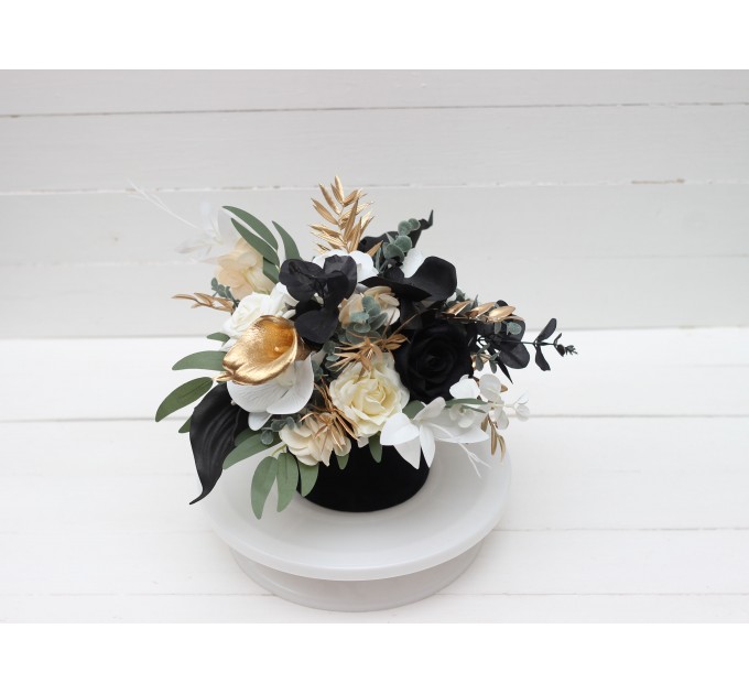 White black gold centerpiece. Table decor. Wedding flowers in box. 5065