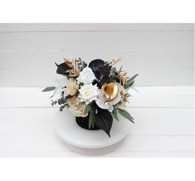 White black gold centerpiece. Table decor. Wedding flowers in box. 5065