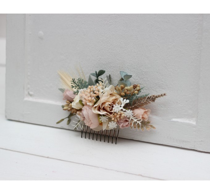 Flower comb in blush pink beige cream color scheme. Wedding accessories for hair. Bridal flower comb. Bridesmaid floral comb. 5132