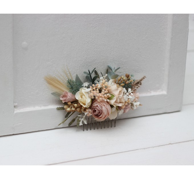 Flower comb in blush pink beige cream color scheme. Wedding accessories for hair. Bridal flower comb. Bridesmaid floral comb. 5132