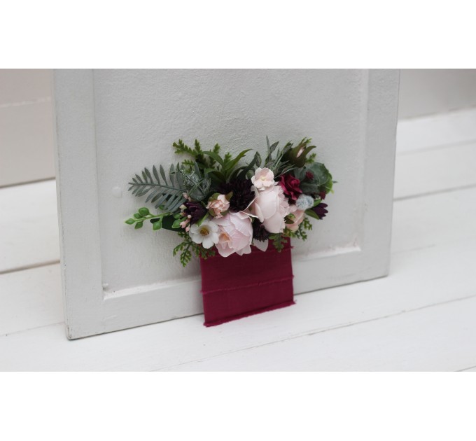 Pocket boutonniere in blush pink and magenta color scheme. Flower accessories. Pocket flowers. Square flowers. 5233