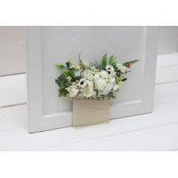 Pocket boutonniere in ivory and white color scheme. Flower accessories. Pocket flowers. Square flowers. 5241