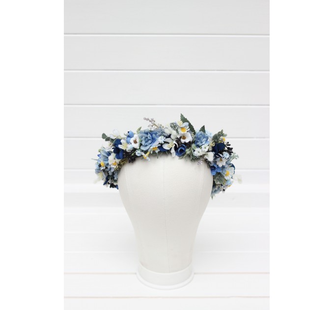 Dusty blue wedding. Navy blue white floral crown. Flower girl. Wildflowers crown. Bridal flower crown. Daisies hair wreath. 5267