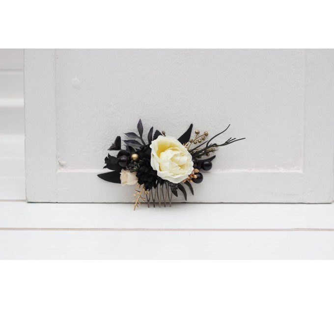 Flower comb in ivory black gold color scheme. Wedding accessories for hair. Bridal flower comb. Bridesmaid floral comb. 5119