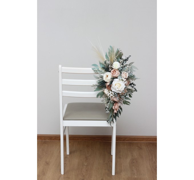 Aisle flowers in blush pink beige cream scheme. Chair flowers. Sign flowers. Wedding flowers. Flowers for wedding decor. 5132