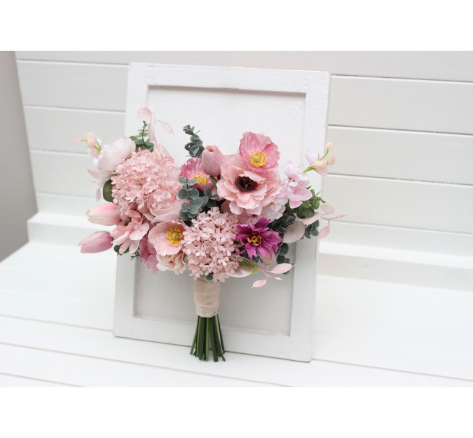 Small Bridal Bouquet in Dusty Pink & Blush Pink | Faux Silk Boho Wedding Flowers