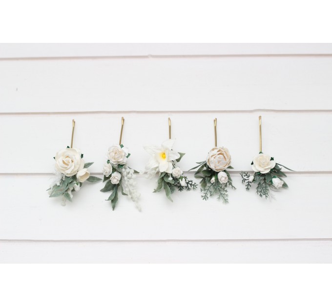 Set of 5 bobby pins in white color. Hair accessories. Hair pins. Flower accessories for wedding. 5288