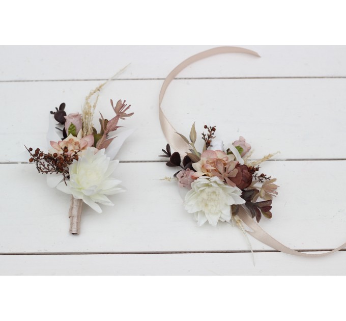  Wedding boutonnieres and wrist corsage  in beige white brown color theme. Flower accessories. 0026