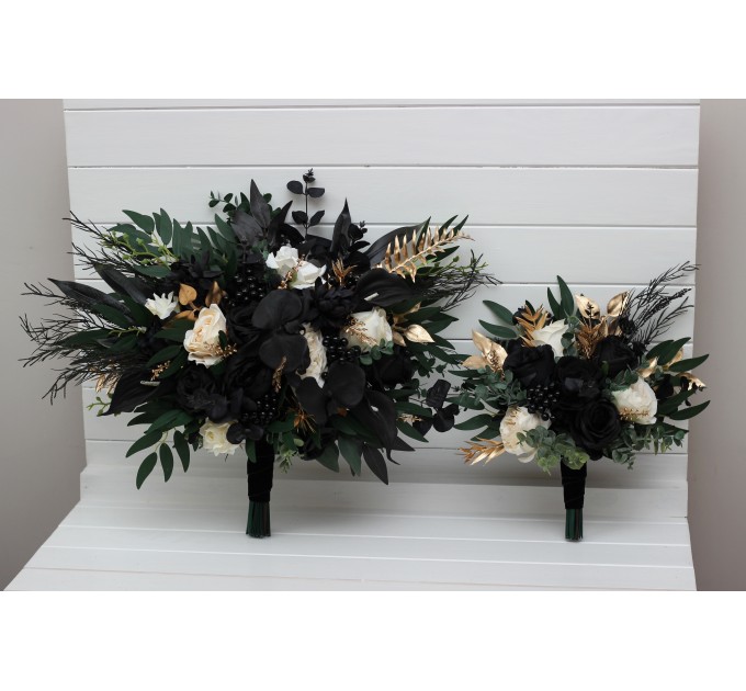 Hunter Green, Ivory, Black, and Gold Wedding Bouquets – Classic & Cascading Bridal Designs