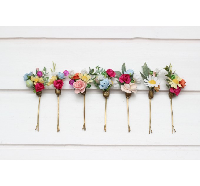 Set of 7 bobby pins. Colorful hairpins. Flower bobby pins. Floral headpiece. Bridal hair accessories. Bridesmaid bobby pins. Bridesmaid gift. Wildflowers bobby pins. Daisies hair pins. 5306