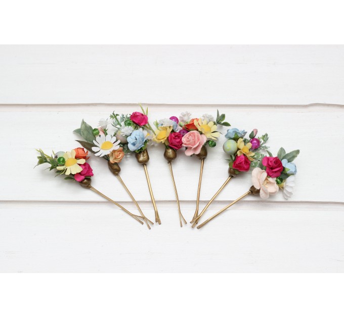 Set of 7 bobby pins. Colorful hairpins. Flower bobby pins. Floral headpiece. Bridal hair accessories. Bridesmaid bobby pins. Bridesmaid gift. Wildflowers bobby pins. Daisies hair pins. 5306