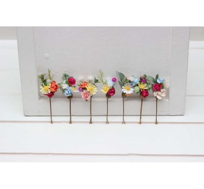 Set of 7 bobby pins. Colorful hairpins. Flower bobby pins. Floral headpiece. Bridal hair accessories. Bridesmaid bobby pins. Bridesmaid gift. Wildflowers bobby pins. Daisies hair pins. 5306