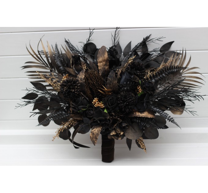 Black and Gold Gothic Wedding Bouquet – Vintage Style Bridal and Bridesmaid Designs