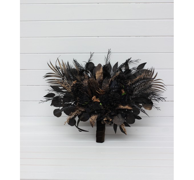 Black and Gold Gothic Wedding Bouquet – Vintage Style Bridal and Bridesmaid Designs