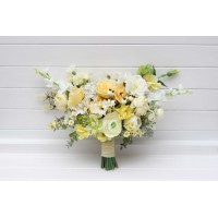 Bouquets in white and yellow color theme. Bridal bouquet. Faux bouquet. Bridesmaid bouquet. 5284