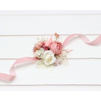  Wedding boutonnieres and wrist corsage  in dusty rose cream color scheme. Flower accessories. 5321