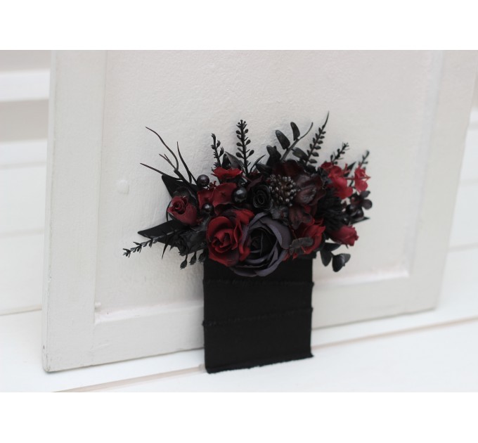 Wedding boutonnieres and wrist corsage in black and burgundy color scheme. Flower accessories. Pocket boutonniere. 5325