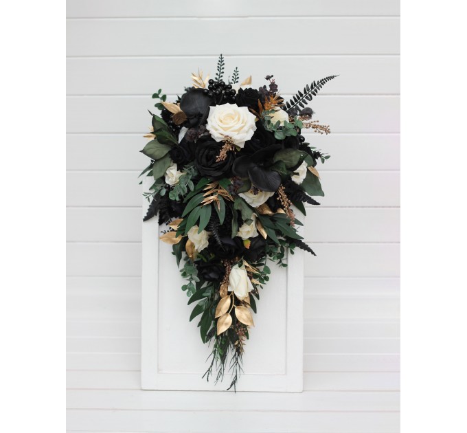 Hunter Green, Ivory, Black, and Gold Wedding Bouquets – Classic & Cascading Bridal Designs