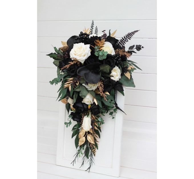 Hunter Green, Ivory, Black, and Gold Wedding Bouquets – Classic & Cascading Bridal Designs