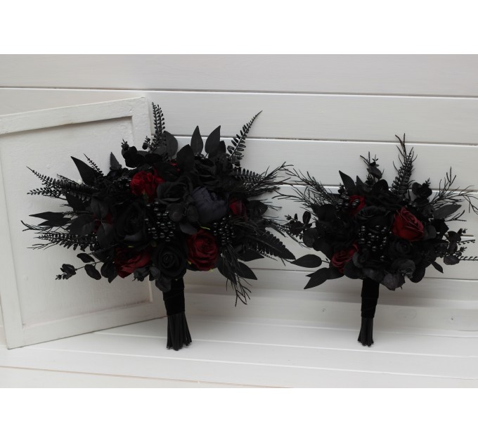 Black and Burgundy Wedding Bouquets – Gothic & Moody Bridal and Bridesmaid Designs