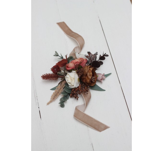  Wedding boutonnieres and wrist corsage  in beige terracotta white blush pink color theme. Flower accessories. 0027