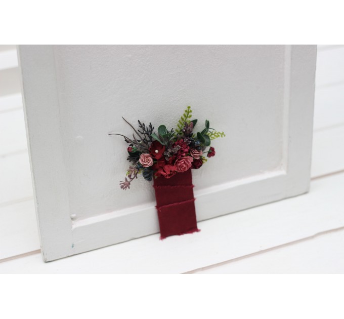 Wedding boutonnieres in burgundy dusty rose color scheme. Flower accessories. Pocket boutonniere. Square flowers. 5341