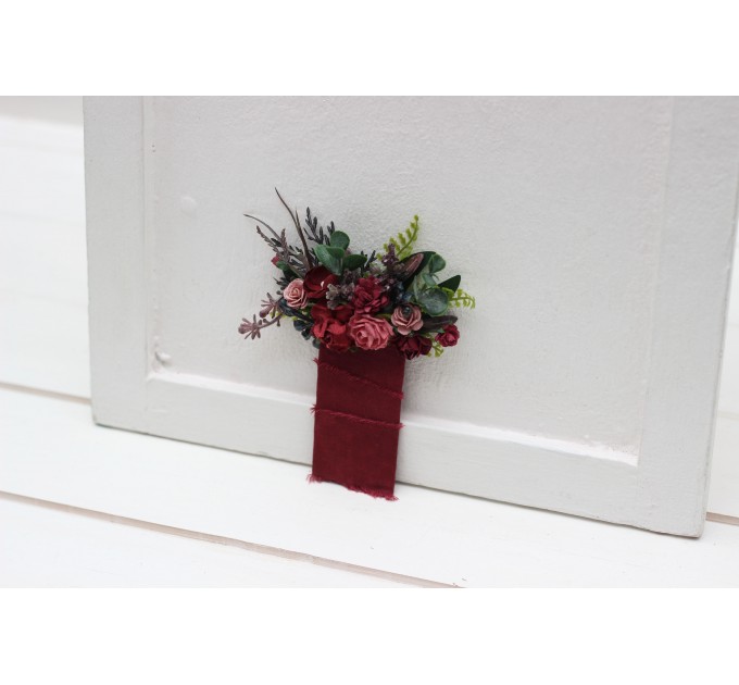 Wedding boutonnieres in burgundy dusty rose color scheme. Flower accessories. Pocket boutonniere. Square flowers. 5341
