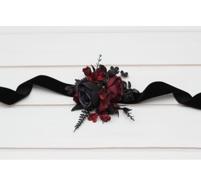 Wedding boutonnieres and wrist corsage in black and burgundy color scheme. Flower accessories. Pocket boutonniere. 5325