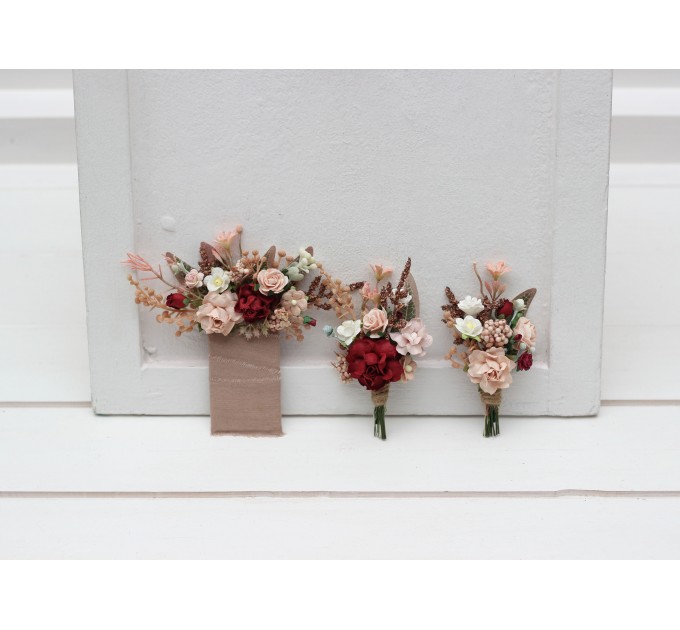 Wedding boutonnieres in blush pink burgundy color scheme. Flower accessories. Pocket boutonniere. Square flowers. Rustic wedding. 5342