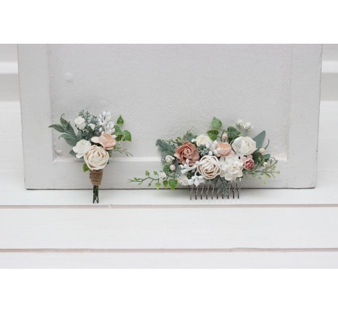Wedding boutonniere in white blush pink color scheme. Flower accessories. Groom boutonniere. 5347