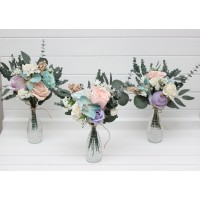 Simple wedding table flowersin lilac pink teal colors. Mini bouquets for vases in soft pastel color scheme. Flowers for wedding decor. Table flowers. Centerpiece. 5259